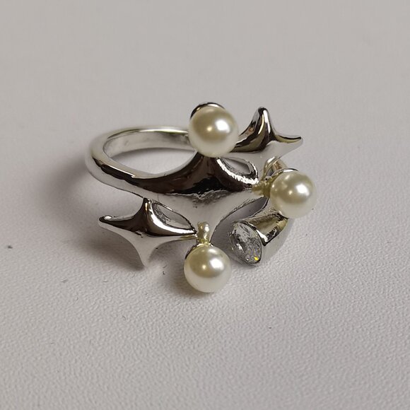 Jewelry - Second-hand women's fashion exquisite rings